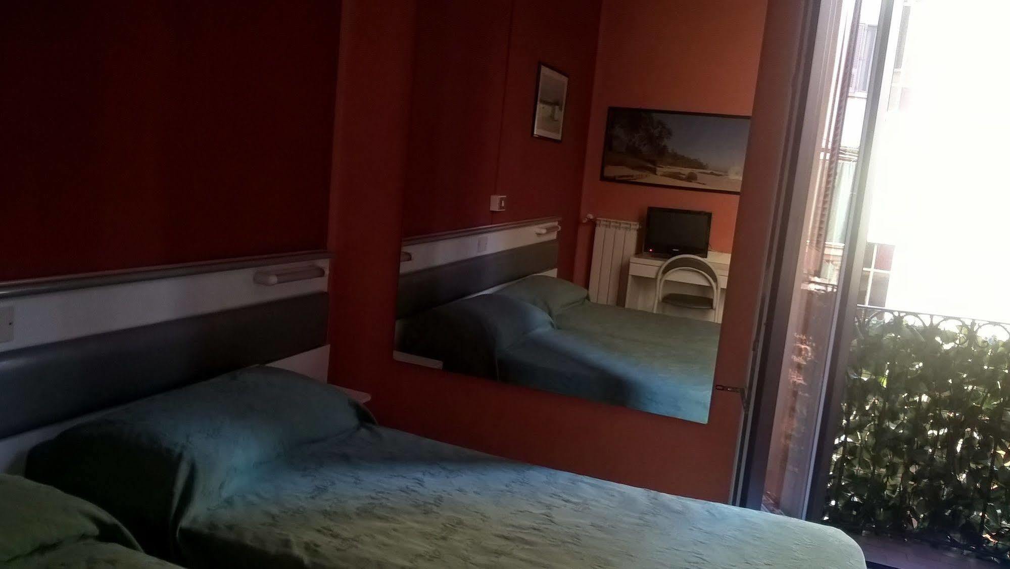 Hotel Del Sole มิลาน ภายนอก รูปภาพ